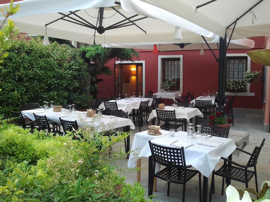 Albergo Croce D'Oro Dolcè Zewnętrze zdjęcie